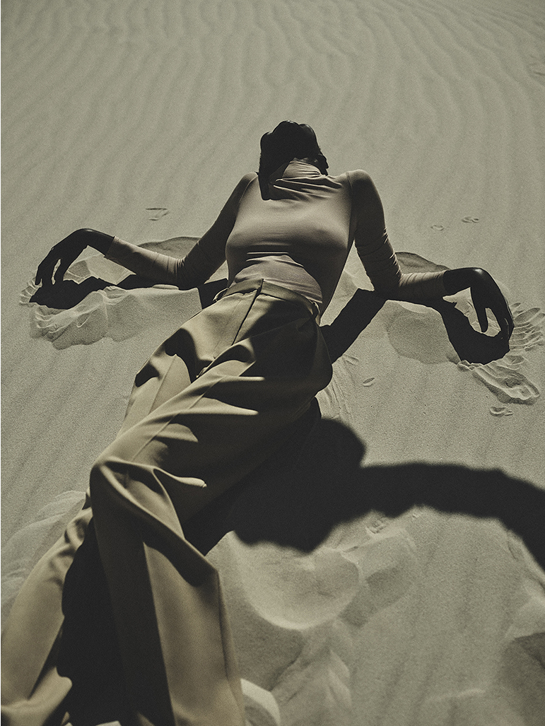 Katelyn Gray - Hightlight
**Adut Akecht**
The Last Magazine
photographed by Annemarieke Van Drimmelen